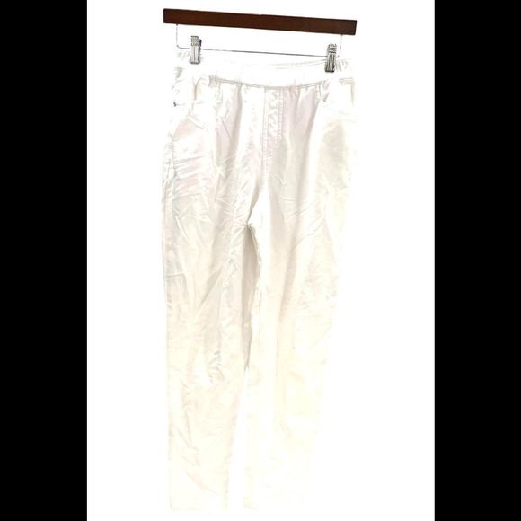 Denim & Co. Women's Essentials Pull-On Knit Skort with Pockets White - Regular - Picture 1 of 4